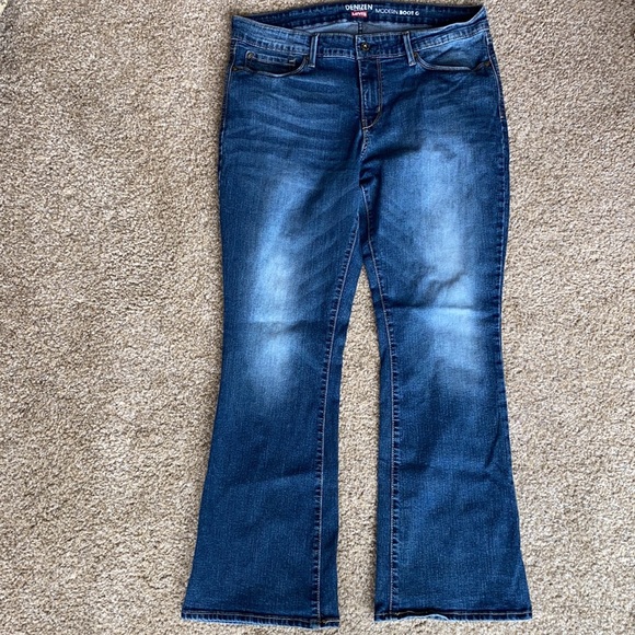 Denizen from Levi’s modern bootcut women’s jeans 33x30 - Picture 3 of 12